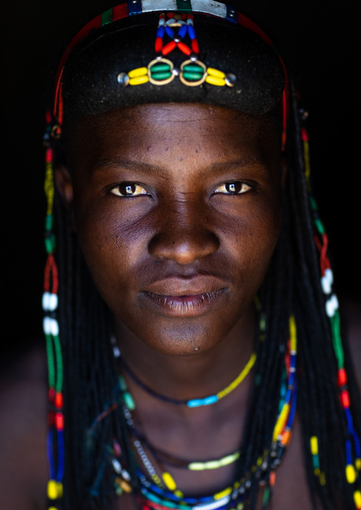 Muhakaona tribe woman portrait, Cunene Province, Oncocua, Angola