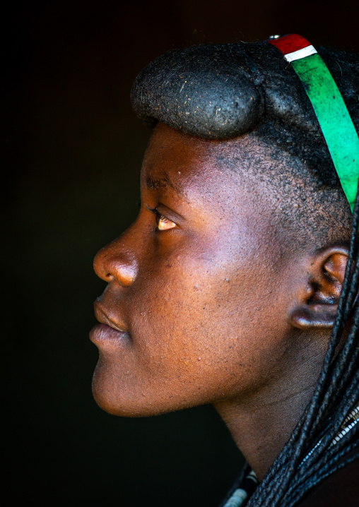 Muhakaona tribe woman hairstyle, Cunene Province, Oncocua, Angola