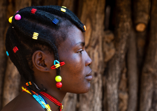 Mudimba tribe woman hairstyle, Cunene Province, Cahama, Angola