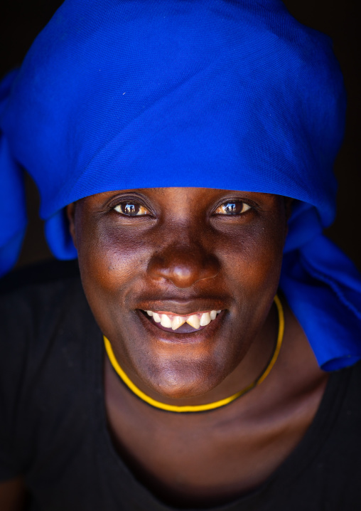 Cuepe tribe woman with sharpened teeth, Cunene Province, Curoca, Angola