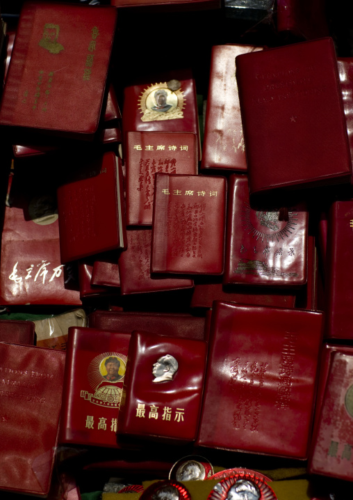 Mao Little Red Books At Panjiayuan Antique Market, South Chaoyang. Beijing, China