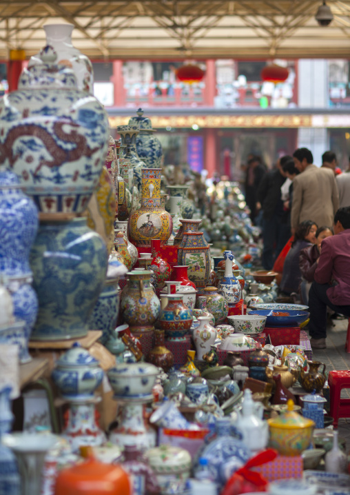 Panjiayuan Antique Market, South Chaoyang. Beijing, China