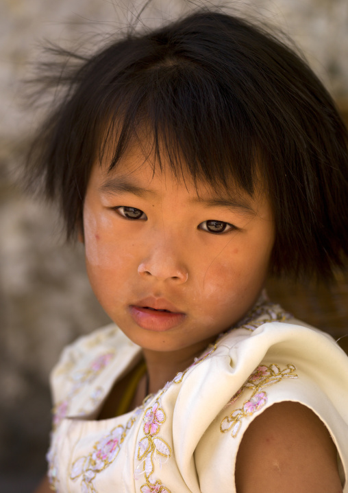 Chinese Girl, Xizhou, Yunnan Province, China