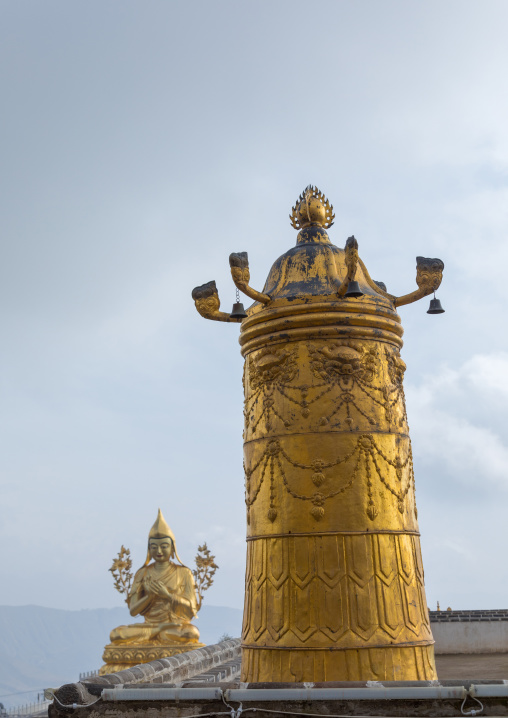Golden roof of Shachong monastery, Qinghai Province, Wayaotai, China