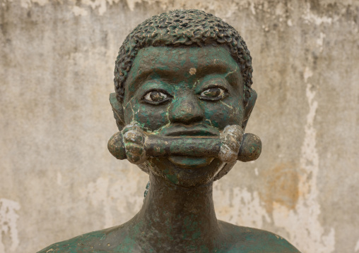 Benin, West Africa, Ouidah, slave statue on the slave trail