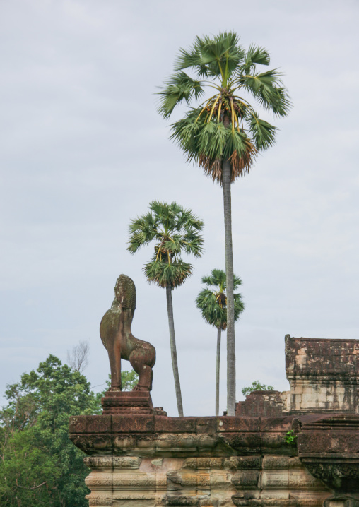 Statue in Angkor wat, Siem Reap Province, Angkor, Cambodia
