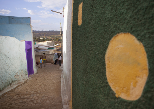 Narrow Painted Street In The Old Town Of Harar, Ethiopia