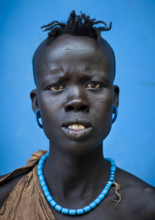 Bodi Woman Concerned Look And Funny Hairstyle Portrait Ethiopia Hana Mursi Village