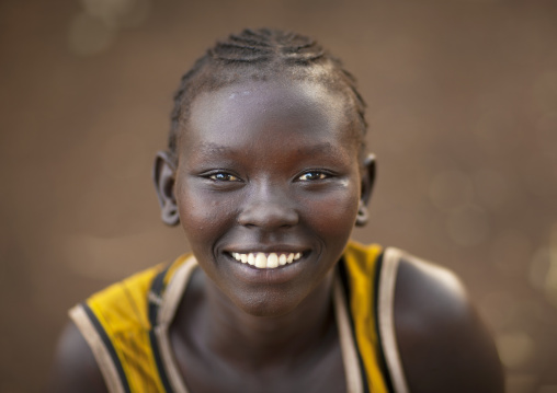 Bodi Teenage Girl Smiling Portrait Omo Valley Ethiopia