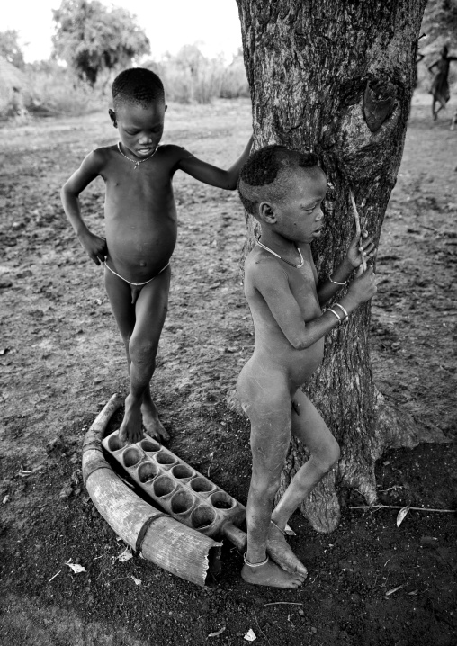 Naked Bodi Boys Playing Near A Tree Omo Valley Ethiopia