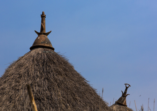 Pot On Top Of Thatch Roof  In Nuer Tribe, Gambela, Ethiopia