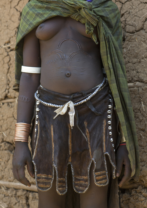 Topossa Woman Scarifications On The Belly To Indicate She Is Married, Omo Valley, Kangate, Ethiopia