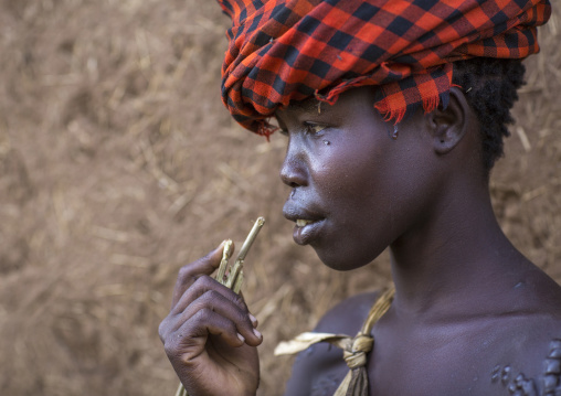 Beautiful Bodi Tribe Girl, Hana Mursi, Omo Valley, Ethiopia
