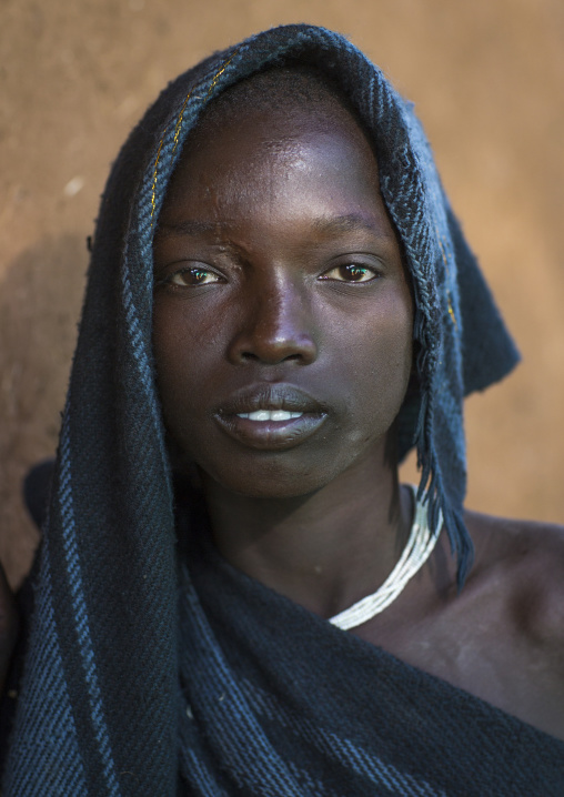 Beautiful Bodi Tribe Teenage Girl, Hana Mursi, Omo Valley, Ethiopia