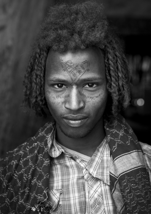 Afar Tribe Man With Curly Hair And Facial Tattoos, Assayta, Ethiopia