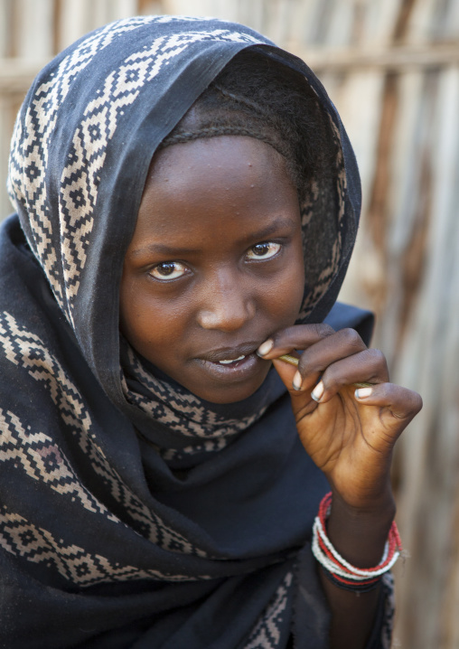 Borana Tribe Teenage Girl, Ola Alakadjilo, Ethiopia