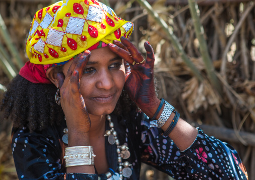 Oromo tribe woman with henna on the hands, Oromo, Sambate, Ethiopia