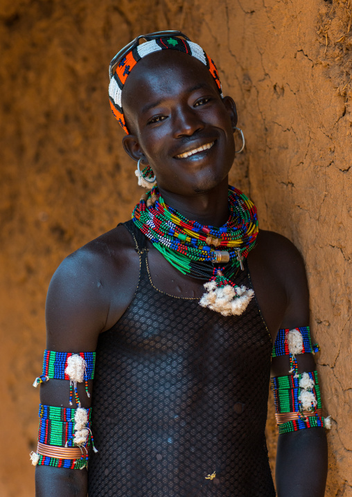 Portrait of a smiling hamer tribe man, Omo valley, Turmi, Ethiopia
