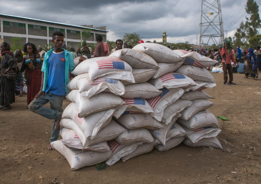 Ethiopian people wait at a food distribution centre, Semien wollo zone, Woldia, Ethiopia