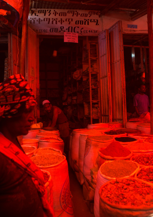 Spice and grain market in the old town, Harari region, Harar, Ethiopia