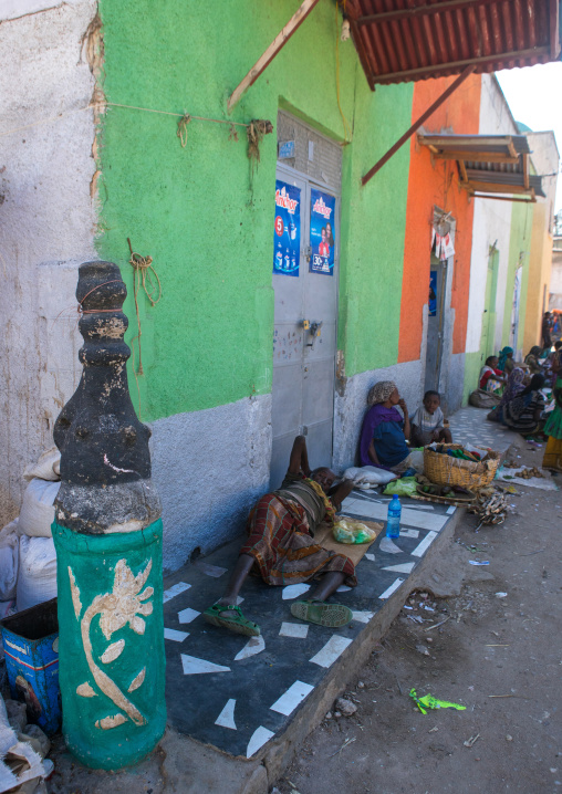 Women in the old town market, Harari region, Harar, Ethiopia