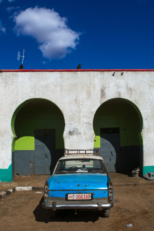 Peugeot 404 taxi in the market of the old town, Harari region, Harar, Ethiopia