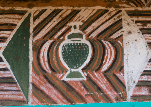 Ethiopia, Kembata, Alaba Kuito, jar on a a painted house