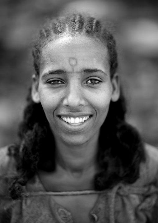 Tatooed wollo woman, Mezan teferi woman, Ethiopia