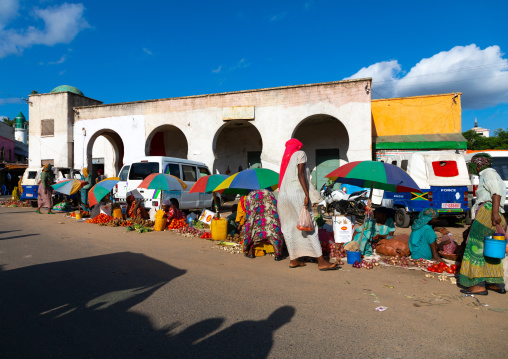 Local market in the street of the old town, Harari region, Harar, Ethiopia