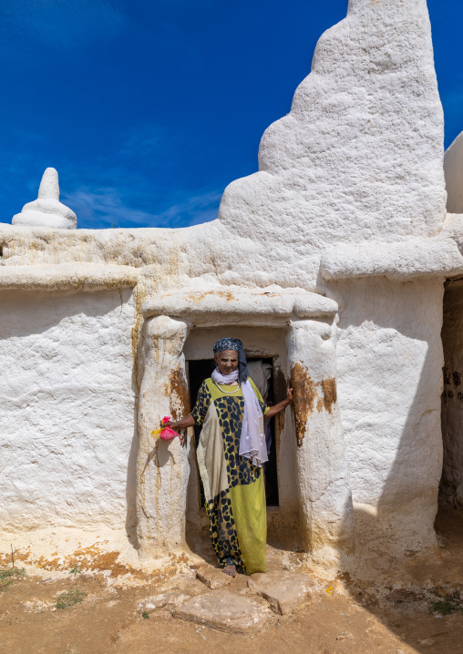 Oromo pilgrim woman in the shrine which hosts the tomb of sufi Sheikh Hussein , Oromia, Sheik Hussein, Ethiopia
