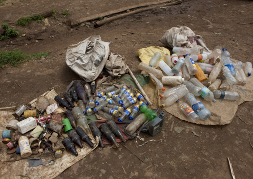 Salvage of used bottles, Ethiopia