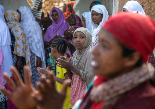 Harari women chanting during a muslim ceremony, Harari Region, Harar, Ethiopia