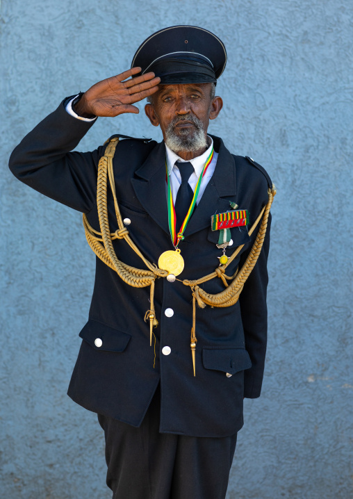 Veteran from the italo-ethiopian war in army uniform saluting, Addis Abeba region, Addis Ababa, Ethiopia