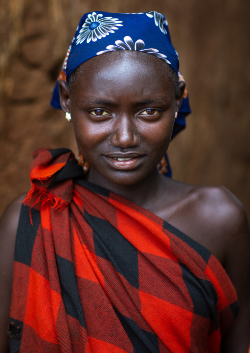 Dizzi tribe woman portrait, Omo valley, Kibish, Ethiopia