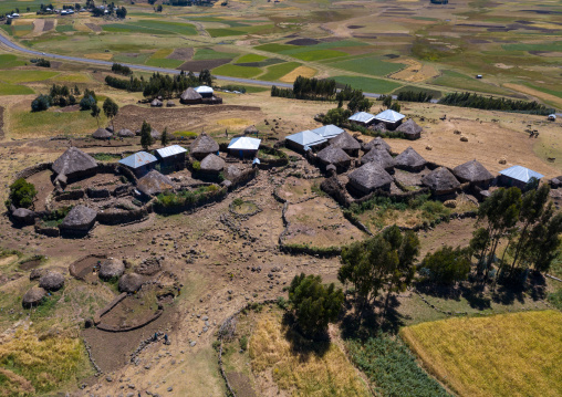 Village with tukuls in the highlands, Oromia, Sheno, Ethiopia