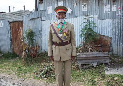 Ethiopian veteran from the italo-ethiopian war in army uniform in the street, Addis Ababa Region, Addis Ababa, Ethiopia