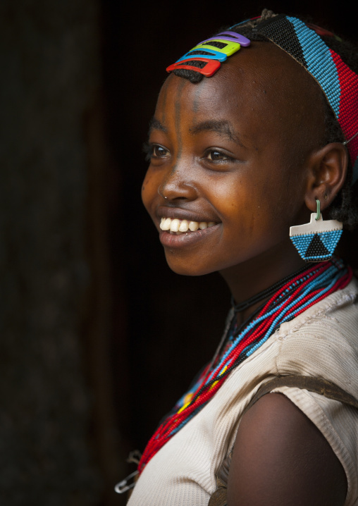 Tsemay tribewoman, Key afer, Omo valley, Ethiopia
