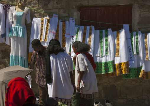 Women in a market, Bati, Danakil, Ethiopia