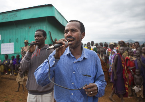 Singer at a Suri tribe ceremony, Kibish, Omo valley, Ethiopia