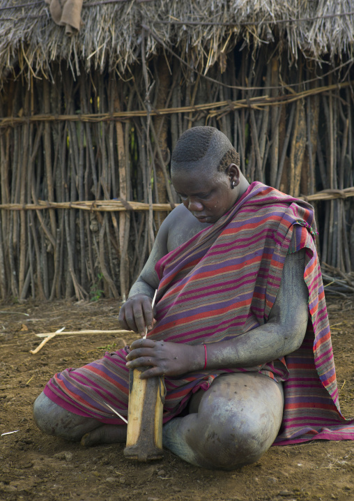 Bodi Tribe Man Drinking Milk, Hana Mursi, Omo Valley, Ethiopia