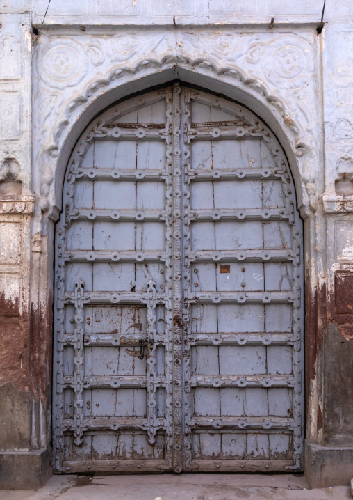 Wooden door of a haveli, Rajasthan, Jodhpur, India