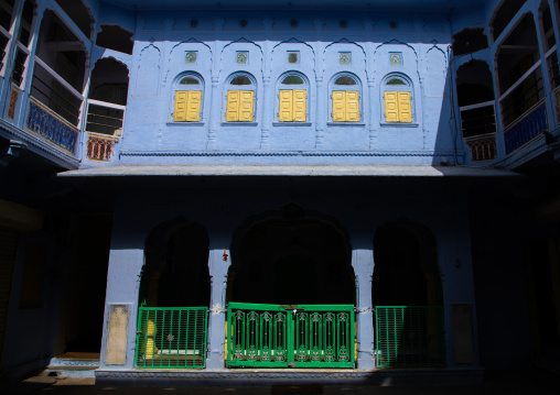 Old blue house of a brahmin, Rajasthan, Jaipur, India