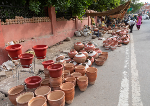 Side shop selling pots, Rajasthan, Bikaner, India