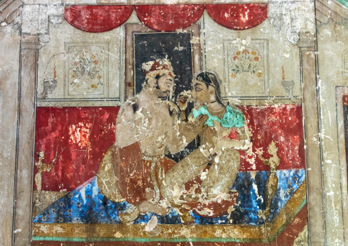 Taragarh fort murals depicting a couple, Rajasthan, Bundi, India