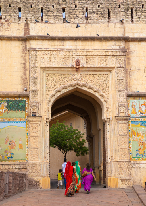 Indian tourists at Mehrangarh fort entrance, Rajasthan, Jodhpur, India