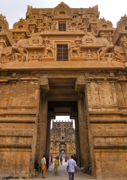 People Passing-by The Gateway Tower Of The Brihadishwara Temple, Thanjavur, India