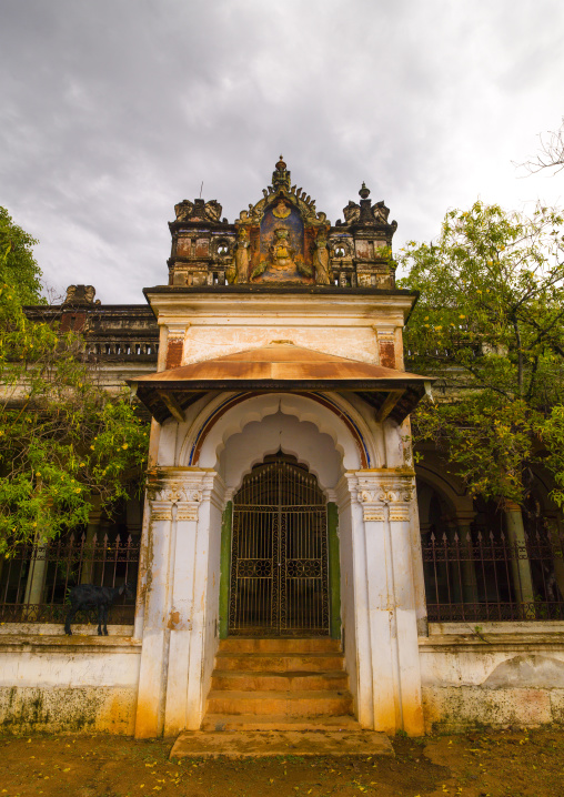 Gateway Of An Hold Past Mansion, Kanadukathan Chettinad, India