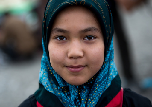 an afghan refugee girl in panjshambe bazar, Hormozgan, Minab, Iran