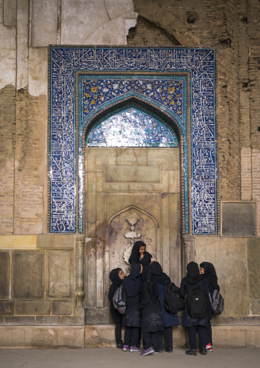 Iranian women inside the friday mosque, Isfahan province, Isfahan, Iran