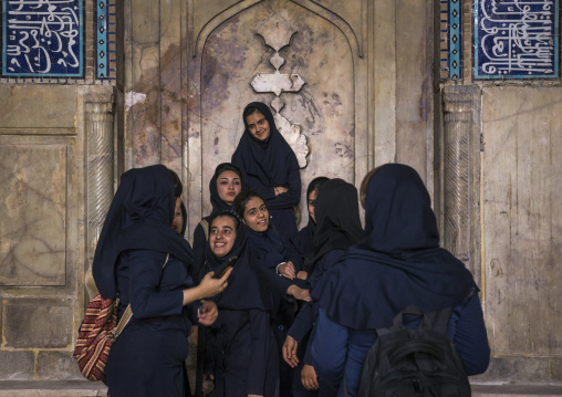 Iranian women inside the friday mosque, Isfahan province, Isfahan, Iran